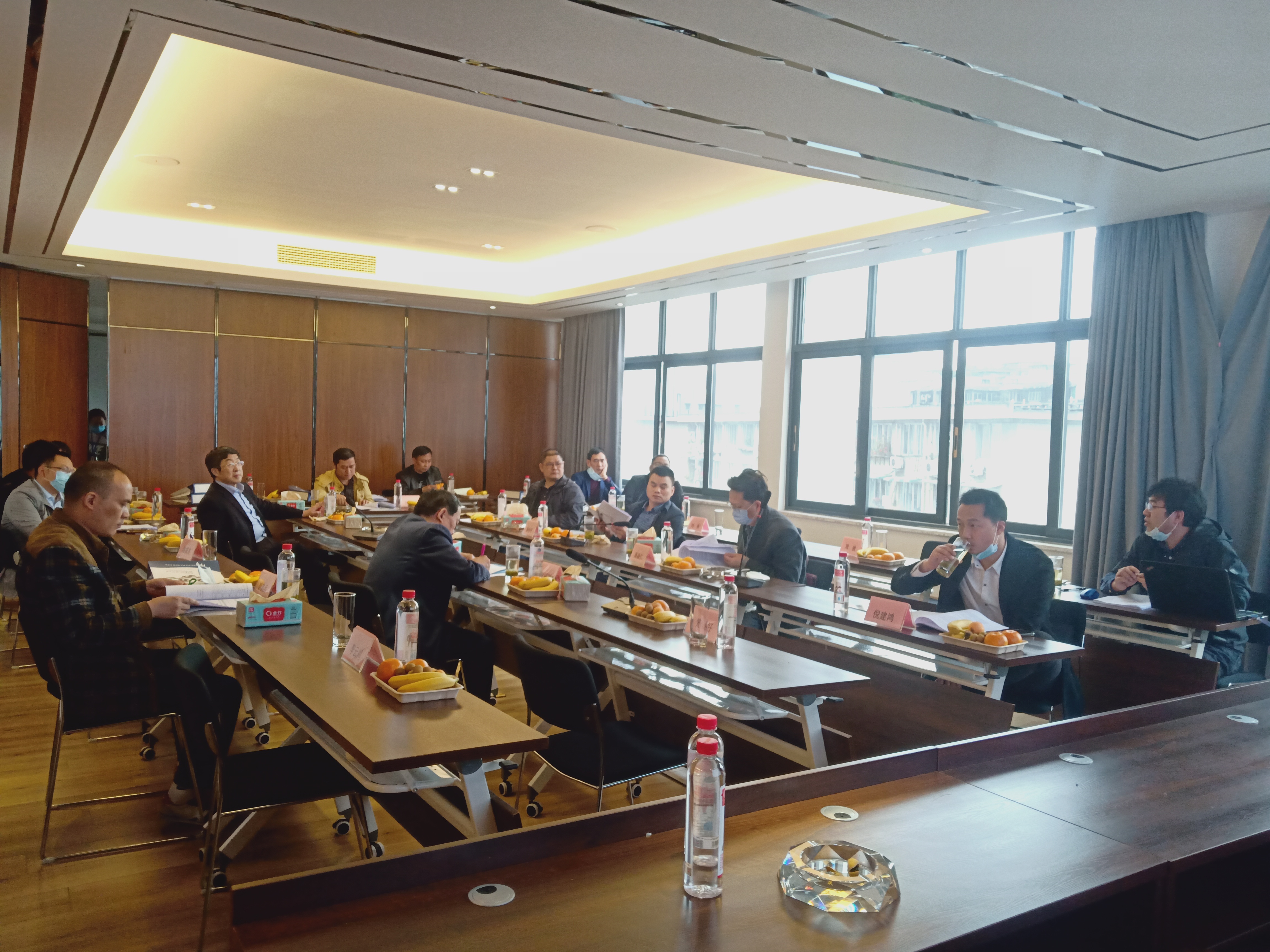 四川省竹子制漿造紙企業(yè)岷沱江流域水污染物排放標準企業(yè)座談會(huì )會(huì )場(chǎng)一角